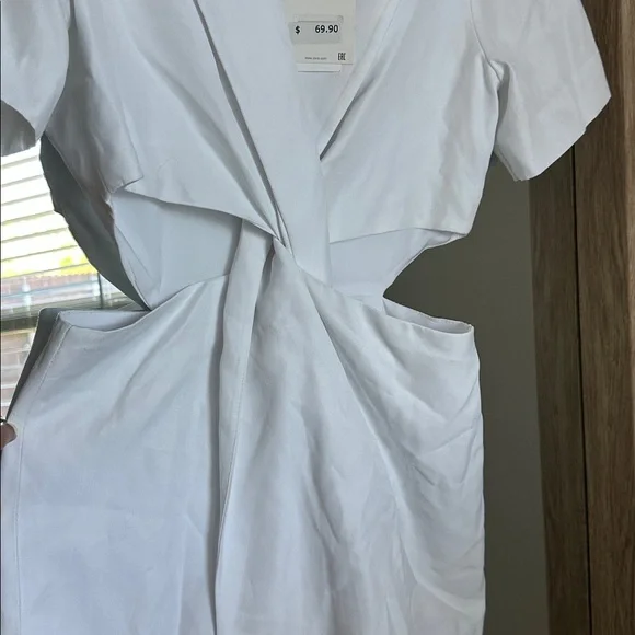 Zara White Short Sleeve Cutout Blazer Dress with Black Trim - Picture 3 of 6